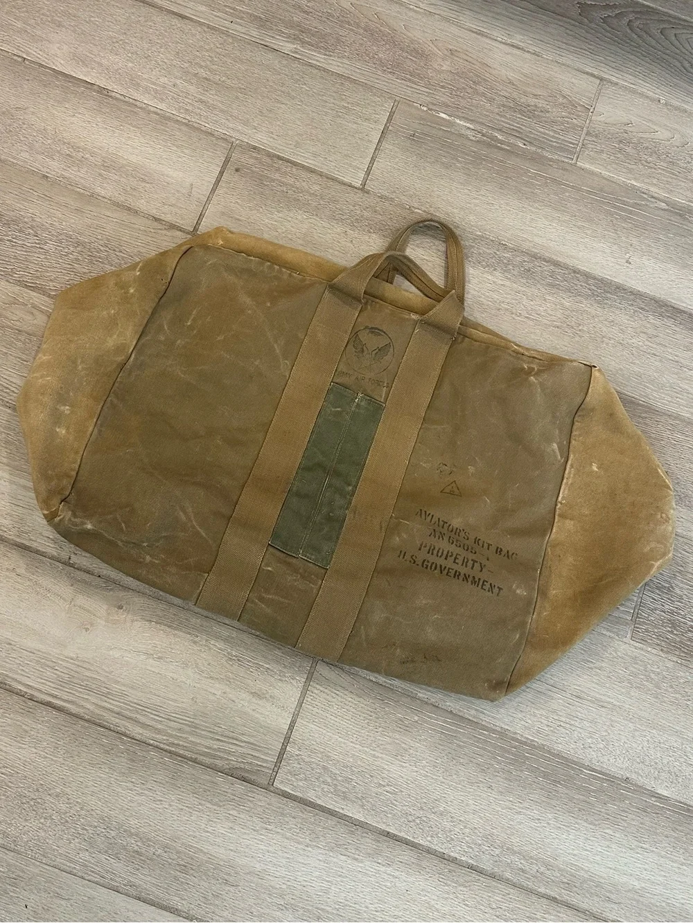 VTG World War II U.S. Army Air Forces Aviator Zipper Kit Bag (AN 6505-1)